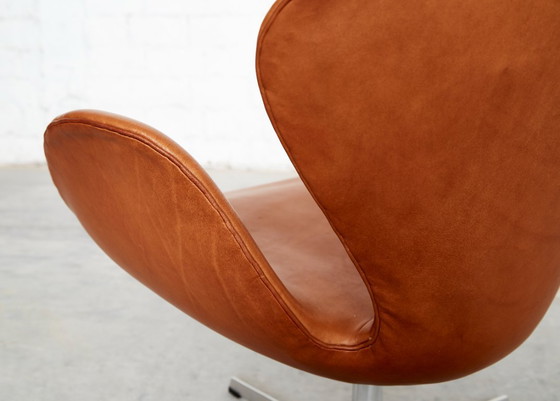 Arne Jacobsen Swan Chair voor Fritz Hansen – Fauteuils, Leather (photo 15 of 18)
