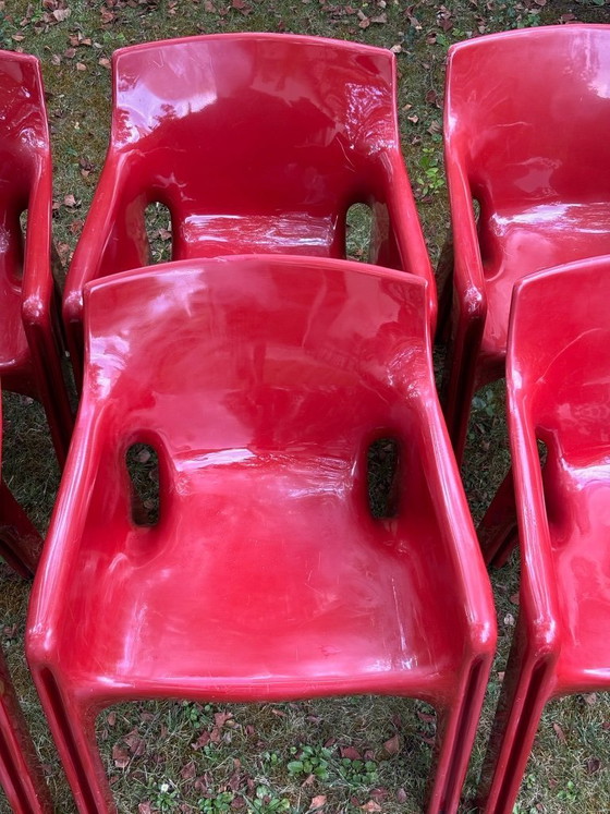 Image 1 of Gaudi Vico Magistretti chair for Artemide, 1970, thermoformed ABS, Space Age Red