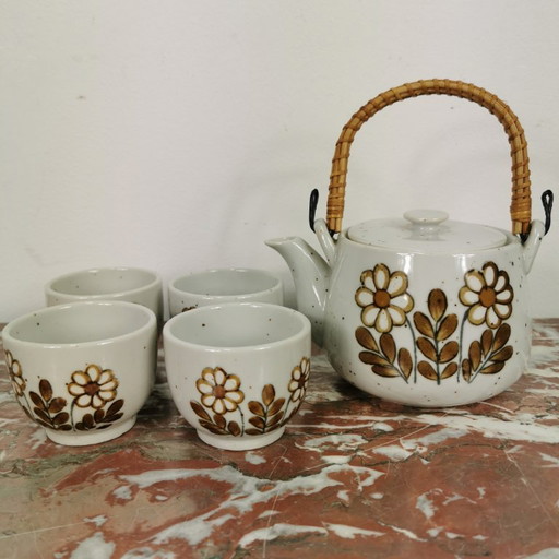 Vintage mid century theeservies. Theepotje en vier kommetjes. Keramiek