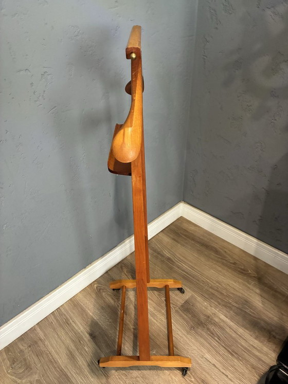 Fratelli Reguitti valet stand on wheels, beech, Italy, 1960s, Coat racks, Wood, Brass, Brown (photo 7 of 7)