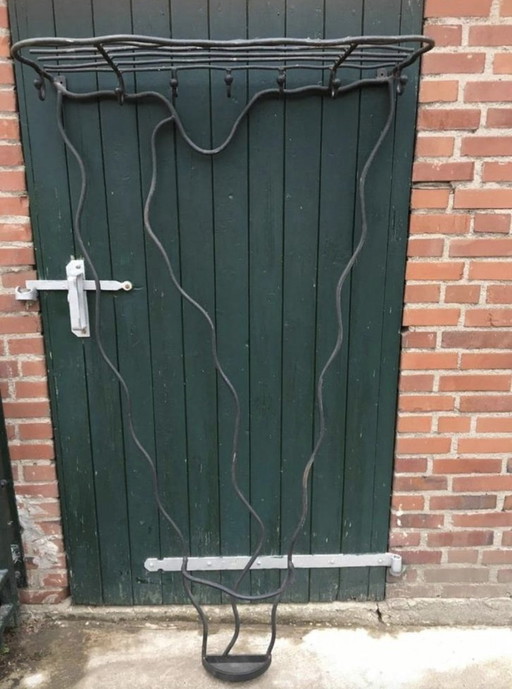 Magnifique porte-manteau en fer forgé