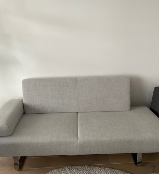 Divano Harvink 2 posti in tessuto grigio chiaro aratro lana