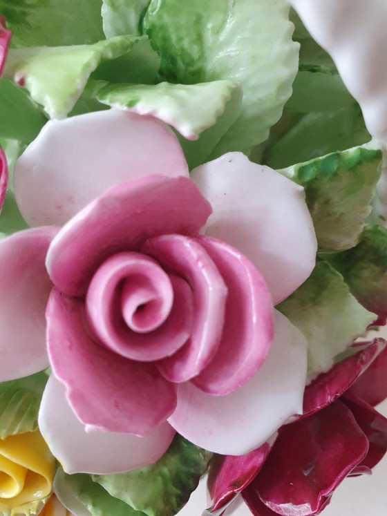 Image 1 of Royal Doulton Porzellan-Blumenkorb – 17 x 13 x 11 cm