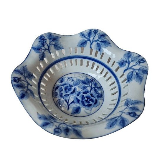 Image 1 of Vintage porcelain bread basket