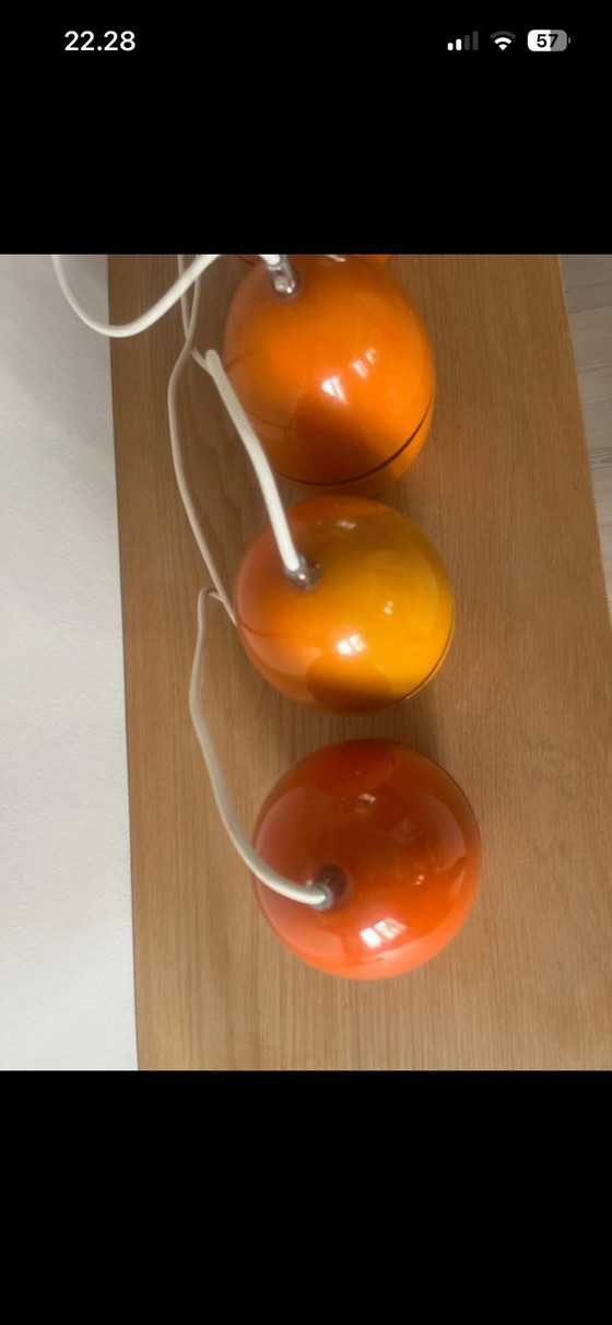 Set of 4 Vintage Space Age "Egg" Pendant Lamps – 1970s Pop Art Design – Metal (photo 6 of 11)