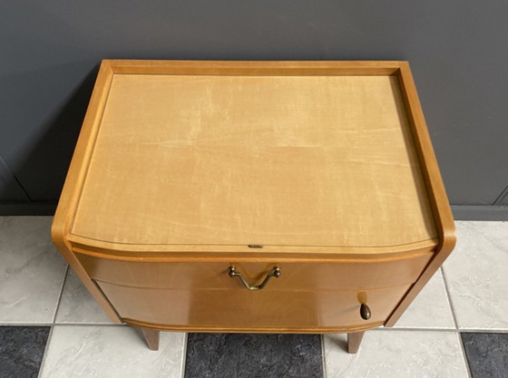 Image 1 of Mobile comodino in legno biondo con piano in vetro