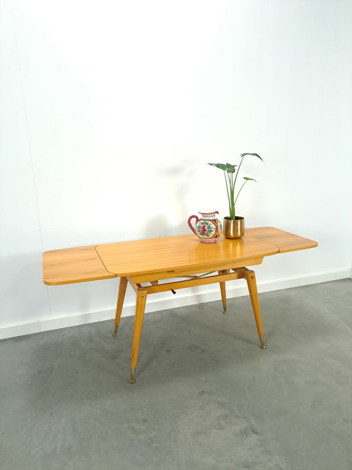 Mesa con chapa, regulable en altura y extensible con patas de latón, mesa de comedor vintage