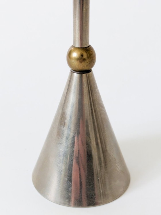 Paar postmoderne Kerzenständer im Memphis-Stil, Stahl mit Messing, 1980er Jahre – Kerzenhalter, Metal (photo 11 of 16)