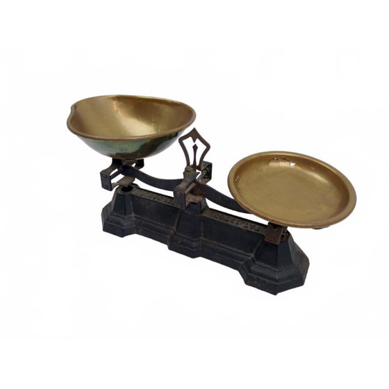 Image 1 of Balance ancienne en fonte