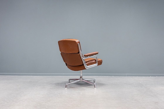 Image 1 of Eames ES108 lobby chair, 80’s