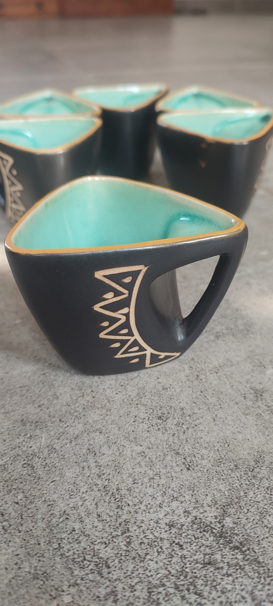 Image 1 of Servizio da caffè triangolare in ceramica, design anni '50


