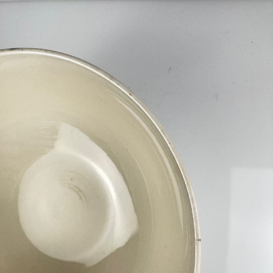 Image 1 of Saladekom van halfporselein uit Badonviller, met blauw bloemenpatroon, begin 20e eeuw.