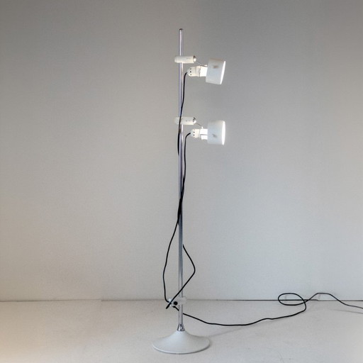 1x Mid Century Modern witte metalen vloerlamp van Elio Martinelli, jaren 70