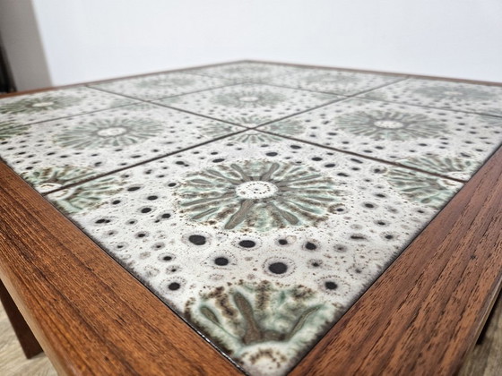 Teak Table with Ceramics, Denmark, 1960s – Coffee table books, Wood, Scandinavian (photo 12 of 14)