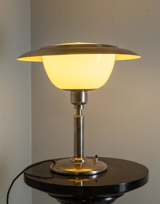 Image 1 of Lampada da tavolo Art Déco con vetro opalino, circa 1930