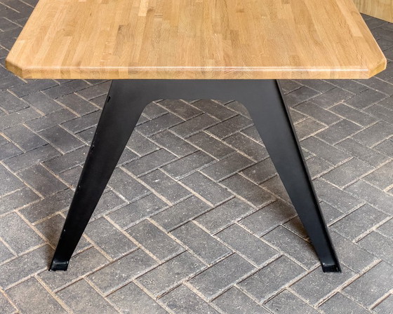 Image 1 of Mesa de Diseño Industrial