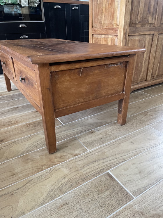Image 1 of Vintage solid wood coffee table with 2 drawers (Farmhouse)