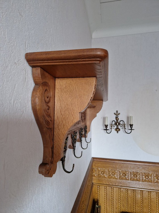 Image 1 of Porte-manteau mural vintage en bois, style français