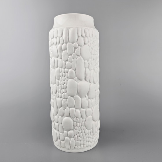 Image 1 of Vintage White Porcelain Vase Made By AK Kaiser. 1970s, Germany. On Art Vase. Number 251-26.