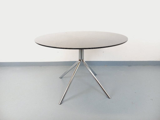 Vintage ronde eettafel van plexiglas, rookglasachtig materiaal en verchroomd metaal, in Space Age-stijl uit de jaren 70.