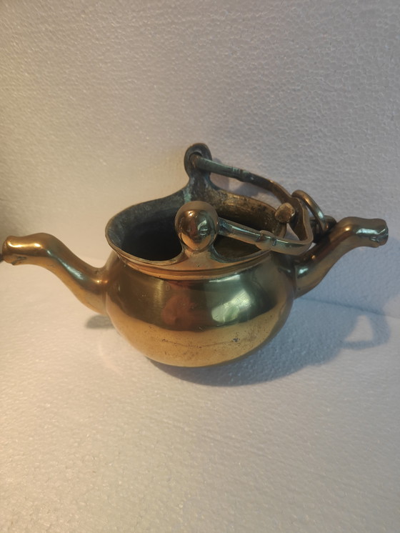 Image 1 of Bronze medieval washbasin, 15th/16th century museum piece