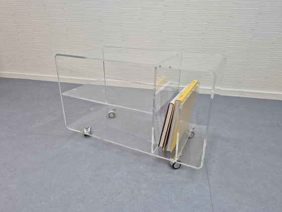 Image 1 of Carrello in plexiglas. Mobile audio/tavolino da caffè vintage in acrilico.