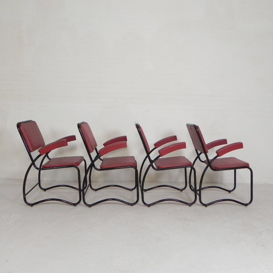 Image 1 of Conjunto de 4 sillones y mesa de centro con estructura tubular de estilo Bauhaus, década de 1950.