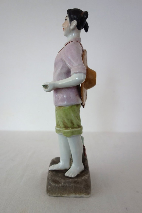 Image 1 of Chinesische Frauenstatue aus Biskuitporzellan – Kulturrevolution Nr. 16