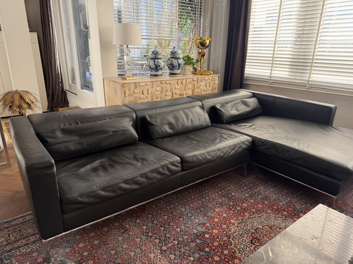 Cierre (Italy) – Bauhaus corner sofa in black leather with chaise longue on the right and chrome frame - 270 cm