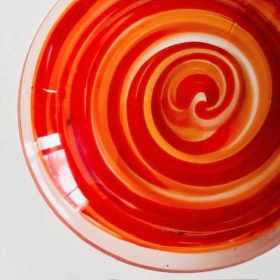 Image 1 of Vintage Duitse platte presse papier oranje rood swirl 1970's