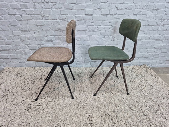 Image 1 of Chaises Result vintage, design néerlandais, par Friso Kramer pour Gispen, version rembourrée, Pays-Bas, années 1960 — Lot de 2