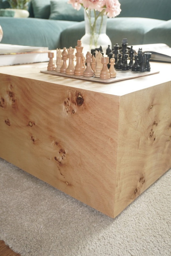 Image 1 of Einzigartiger Couchtisch aus Maserholz