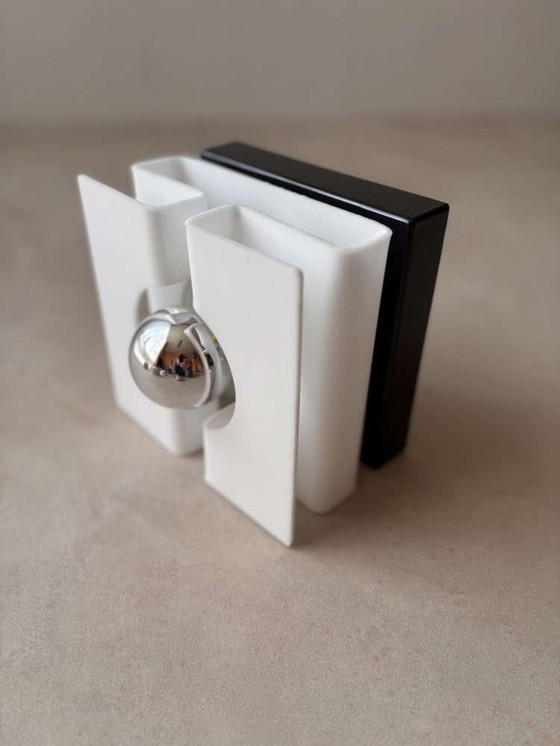 Image 1 of Lampada da parete spaziale in plexiglass anni '70