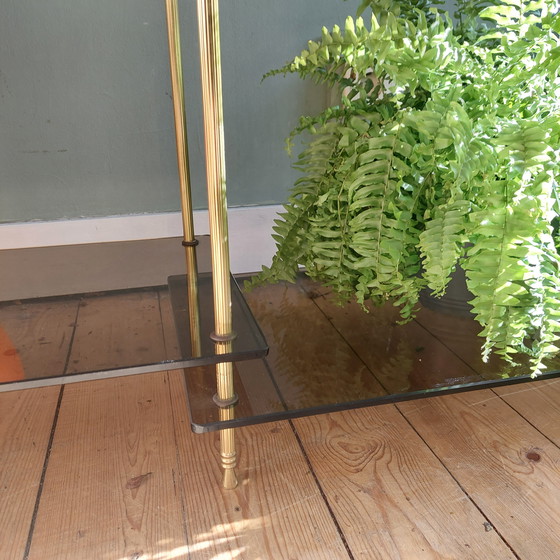 Image 1 of Vintage rookglas bijzettafel Hollywood Regency 