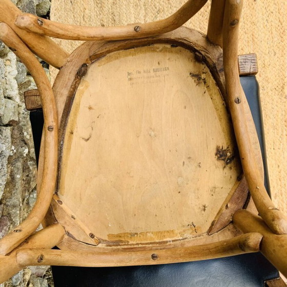 Image 1 of Ein Paar ungleiche Stühle