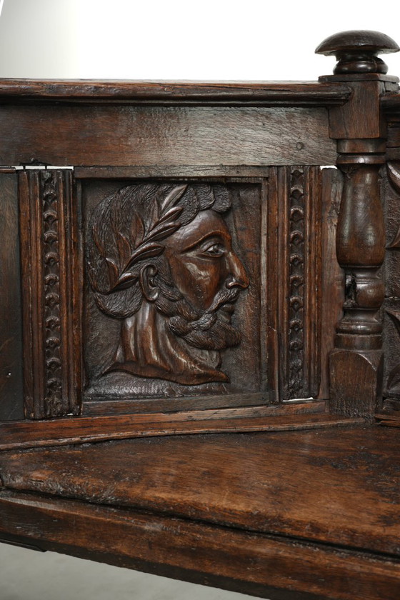 Panca da Ingresso Unica, Probabilmente Italiana, con Elementi del XVII e XVIII Secolo, Bellissime Sculture e (photo 8 of 13)