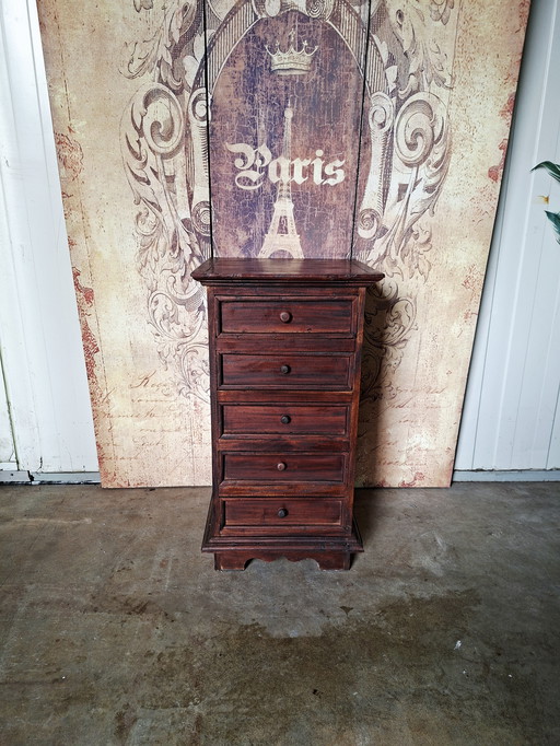 Teakhouten ladekast, nachtkastjes, bijzettafel afm. 40x38m en 76cm hoog.
