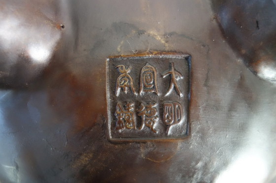 Image 1 of Quemador de perfume/incienso trípode grande con decoración de dragón, China