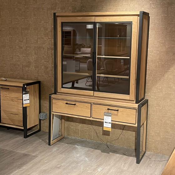 Image 1 of Credenza Metalo