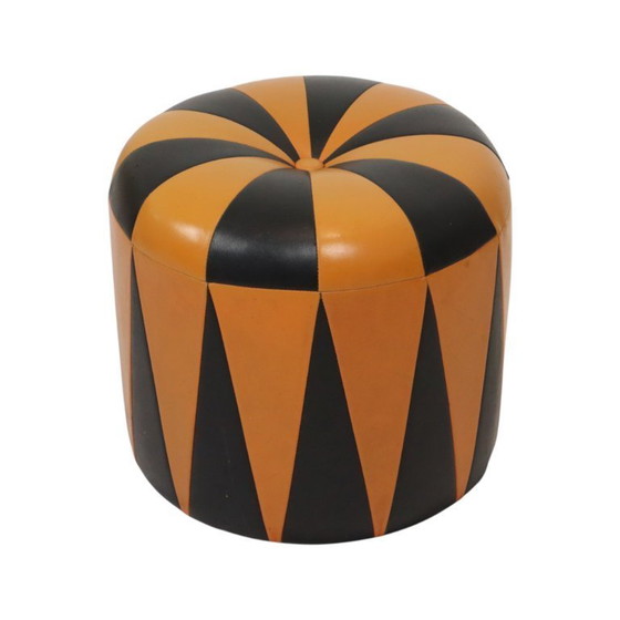 Image 1 of Pouf rotondo vintage in similpelle arancione e nera