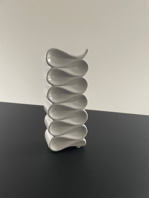 Design vase “Wave” in white ceramic