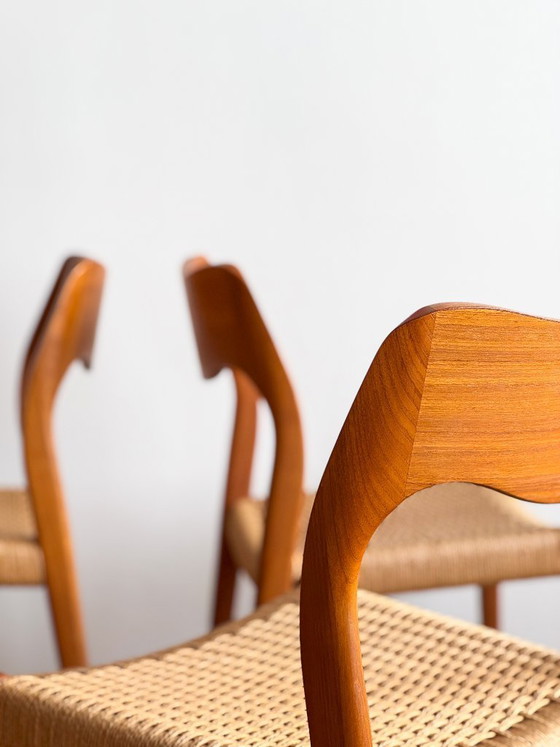 Image 1 of Set van 6 teakhouten eetkamerstoelen van Niels O. Møller voor J.L. Moller, model 71