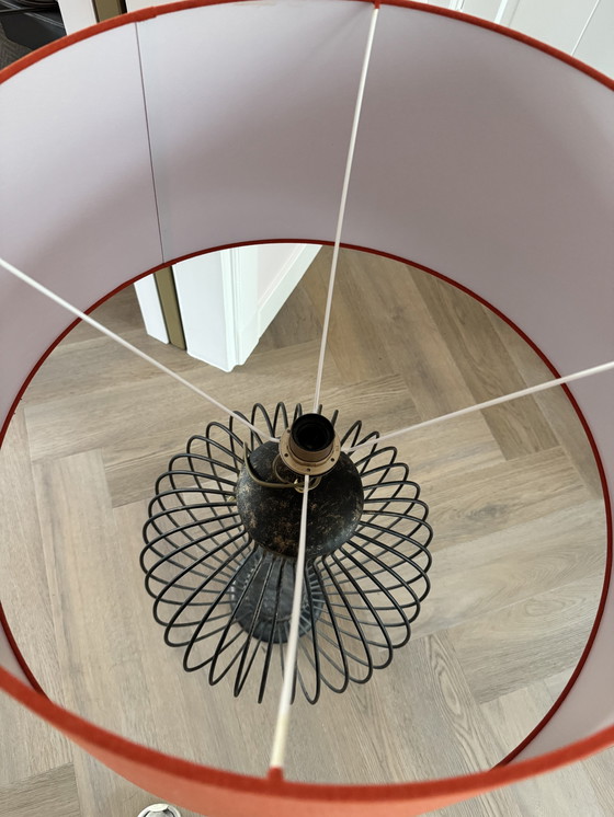 Image 1 of Lampadaire avec abat-jour orange Hermes