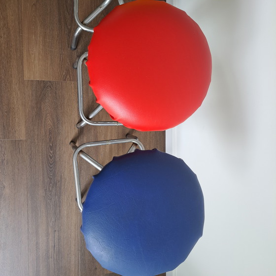 Image 1 of Ensemble de 4 tabourets de bar vintage - style Memphis - chrome et simili cuir