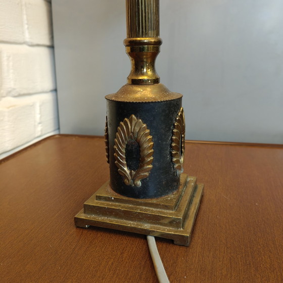 Image 1 of Vintage Hollywood Regency Brass Table Lamp with Original Eight-Sided Shade