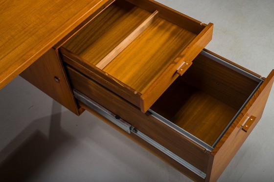 Image 1 of Schreibtisch Modell 207 aus Teakholz von Arne Vodder für Sibast, 1960er Jahre