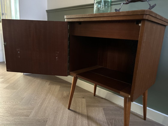 Image 1 of Armoire à couture Singer vintage du milieu du siècle