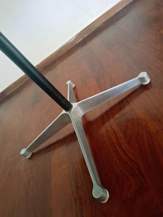 Image 1 of Table segmentée Vitra Eames