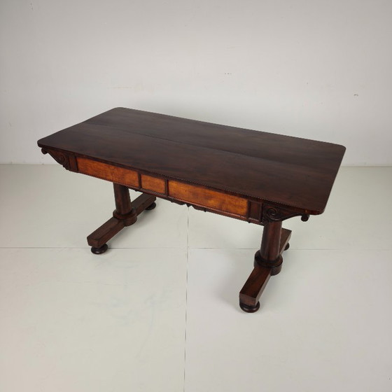 Image 1 of Engelse Regency-periode begin 19e eeuw / Schrijftafel in de bibliotheek van Willem IV
