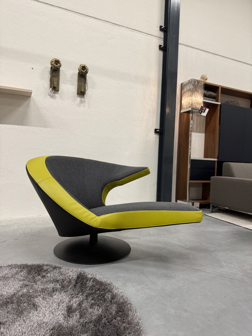 Leolux Parabolica Draaifauteuil Senso leer & Varese stof 